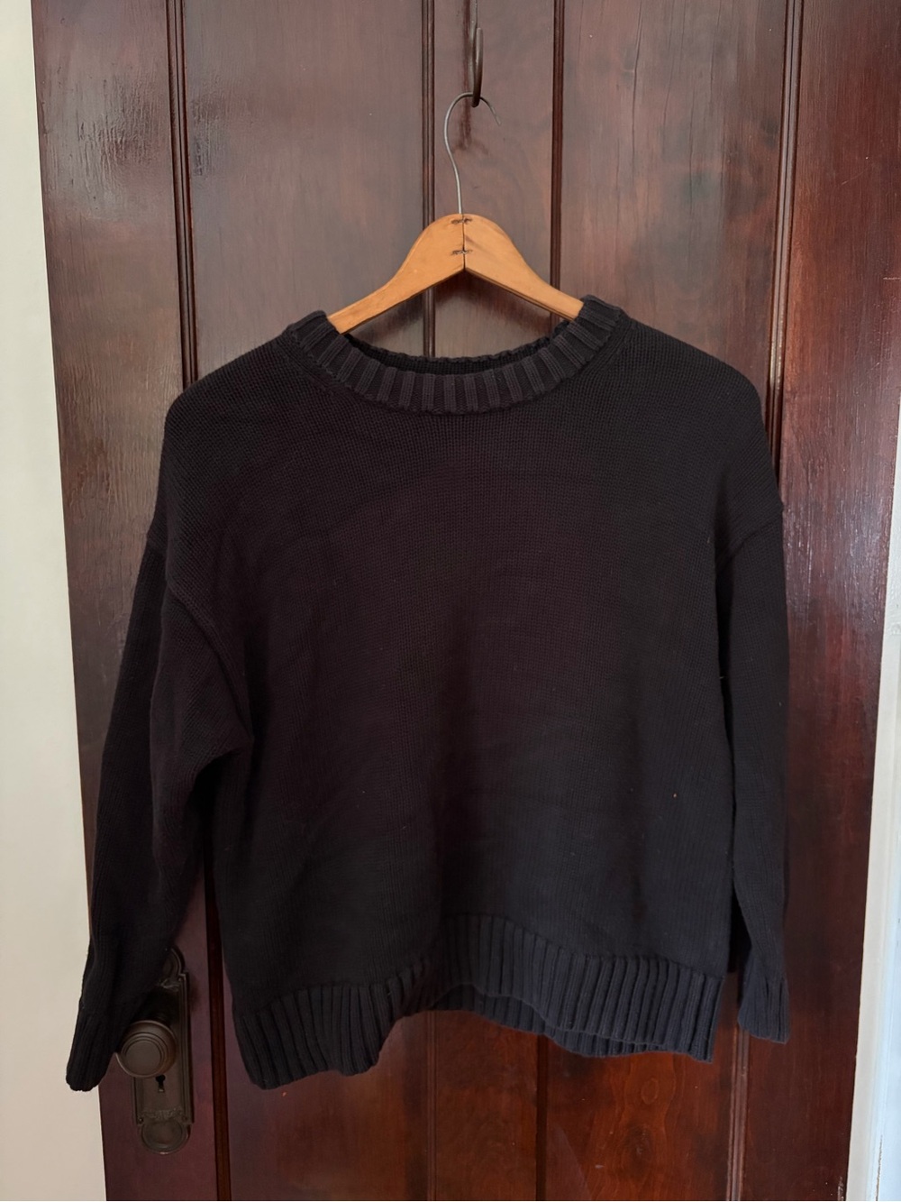100% Cotton Black Crewneck Sweater